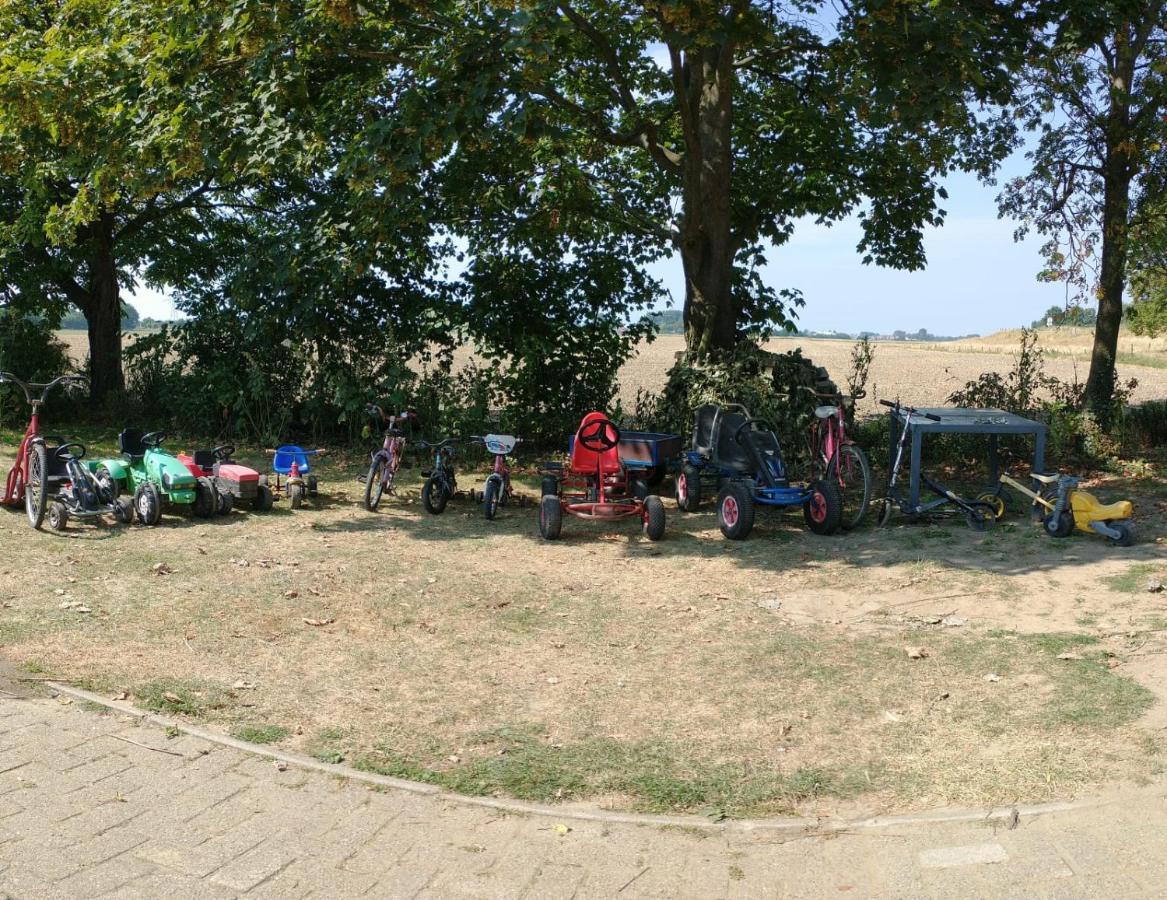 “In Oans Oefje” Parel In De Polder! Apartment Lewedorp Екстериор снимка